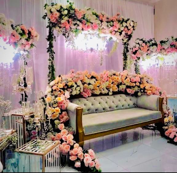 Hall Decor